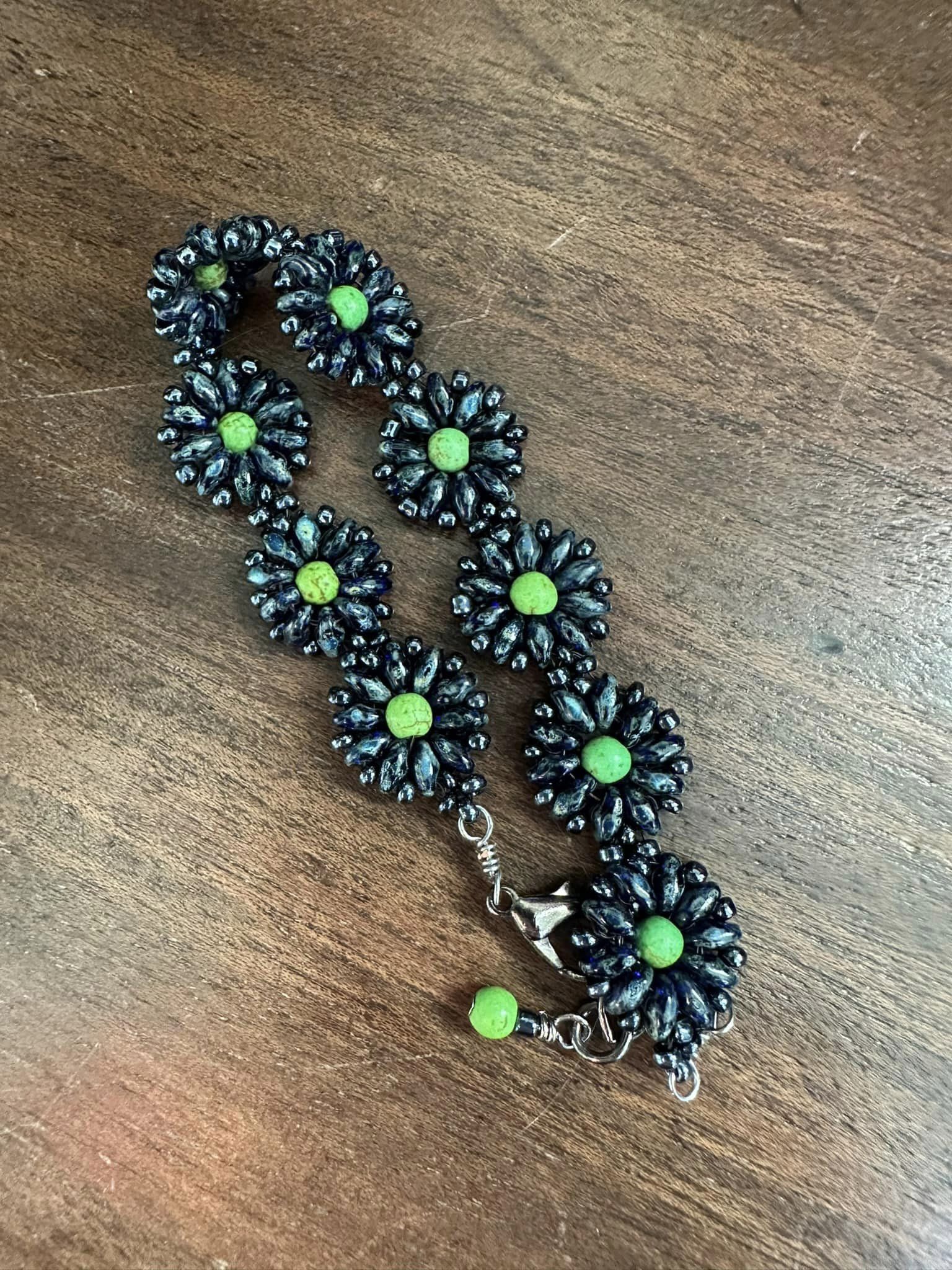 Black and Green Floral Beaded Bracelet